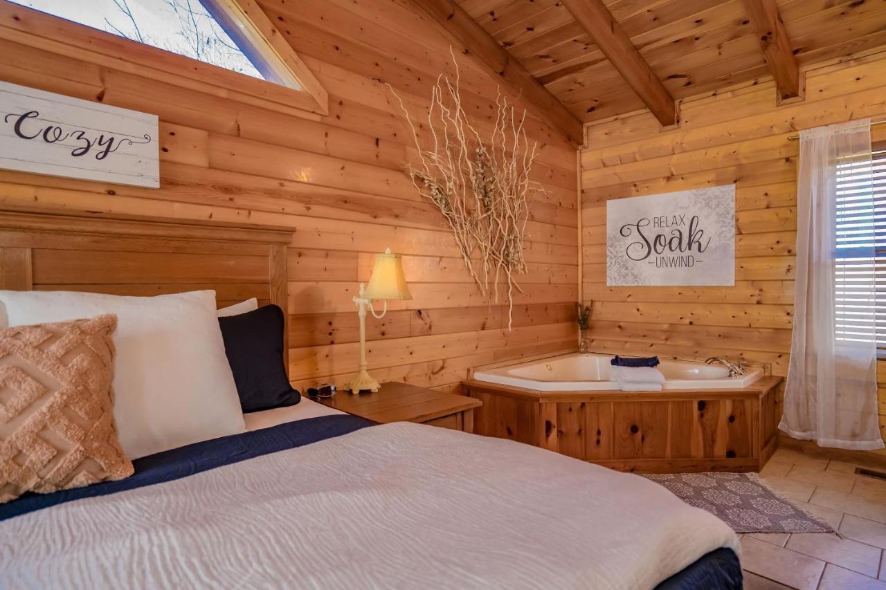*Family Friendly Cabin Near Dollywood! Pigeon Forge Bagian luar foto