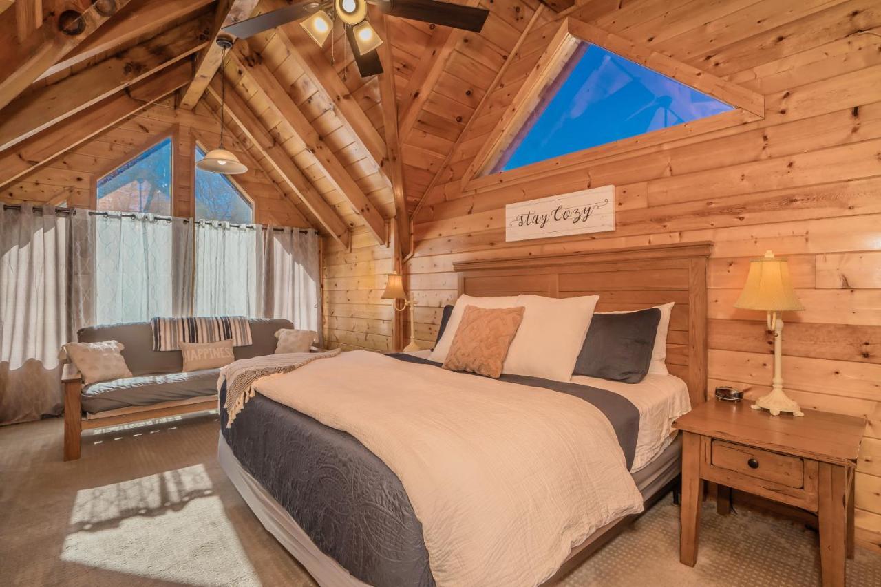 *Family Friendly Cabin Near Dollywood! Pigeon Forge Bagian luar foto