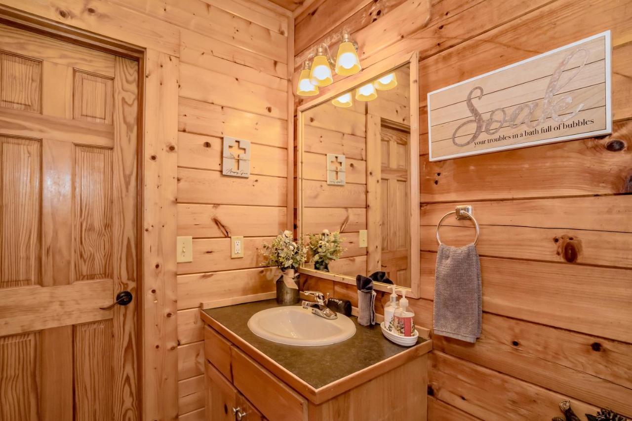 *Family Friendly Cabin Near Dollywood! Pigeon Forge Bagian luar foto